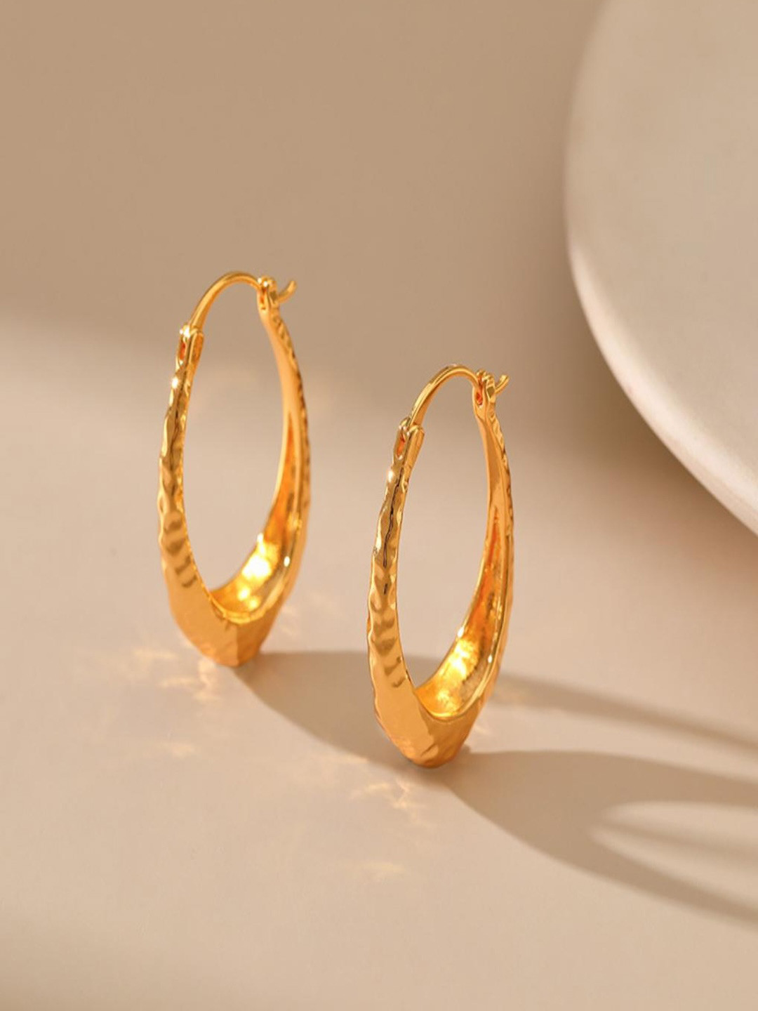 AQUASTREET 18K Gold Plated Waterproof Anti Tarnish Textured Thin Hoop Earrings