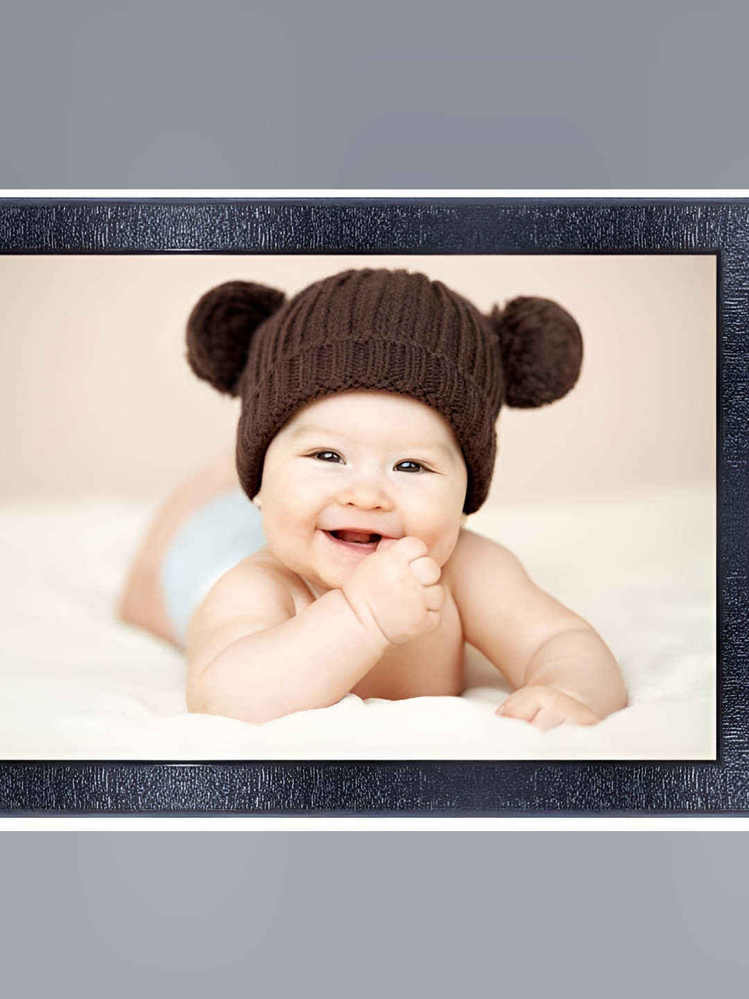 PnF Black & Cream-Coloured Paper Wall Painting