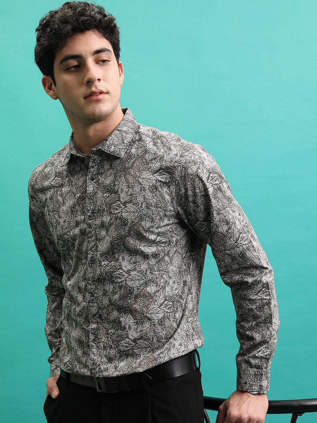 HIGHLANDER Dark All Over Printed Slim FIt Shirt