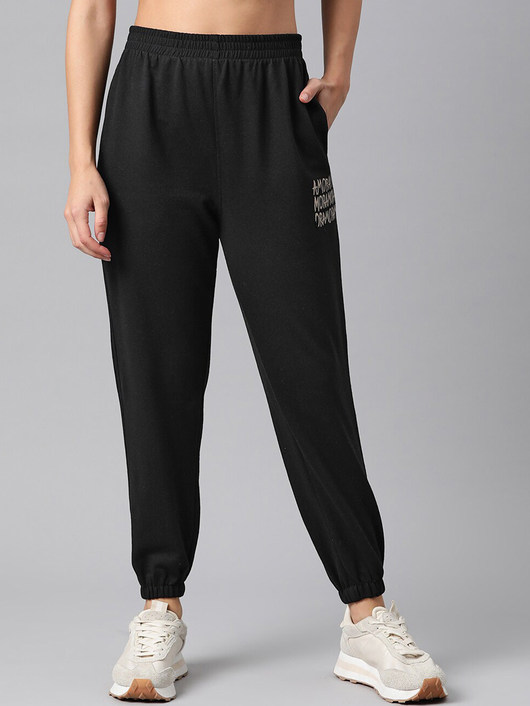 Laabha Women Side Pockets Jogger