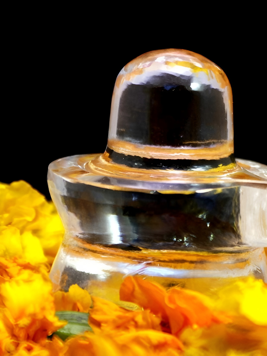 Navyaksh Shivling Crystal White Crystal Glossy Prayer Room Tiny Showpiece -