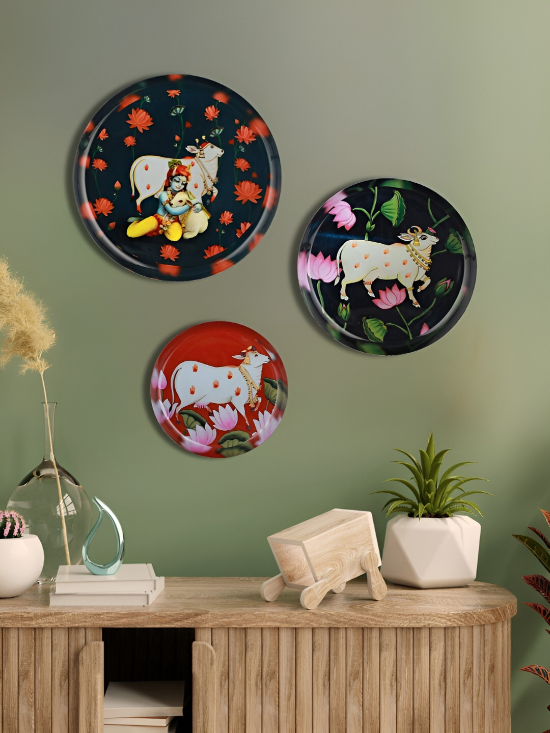 Homspurts Pichwai Cow Metal Floral Glossy Hanging Hall 3Pcs Wall Plates-13In