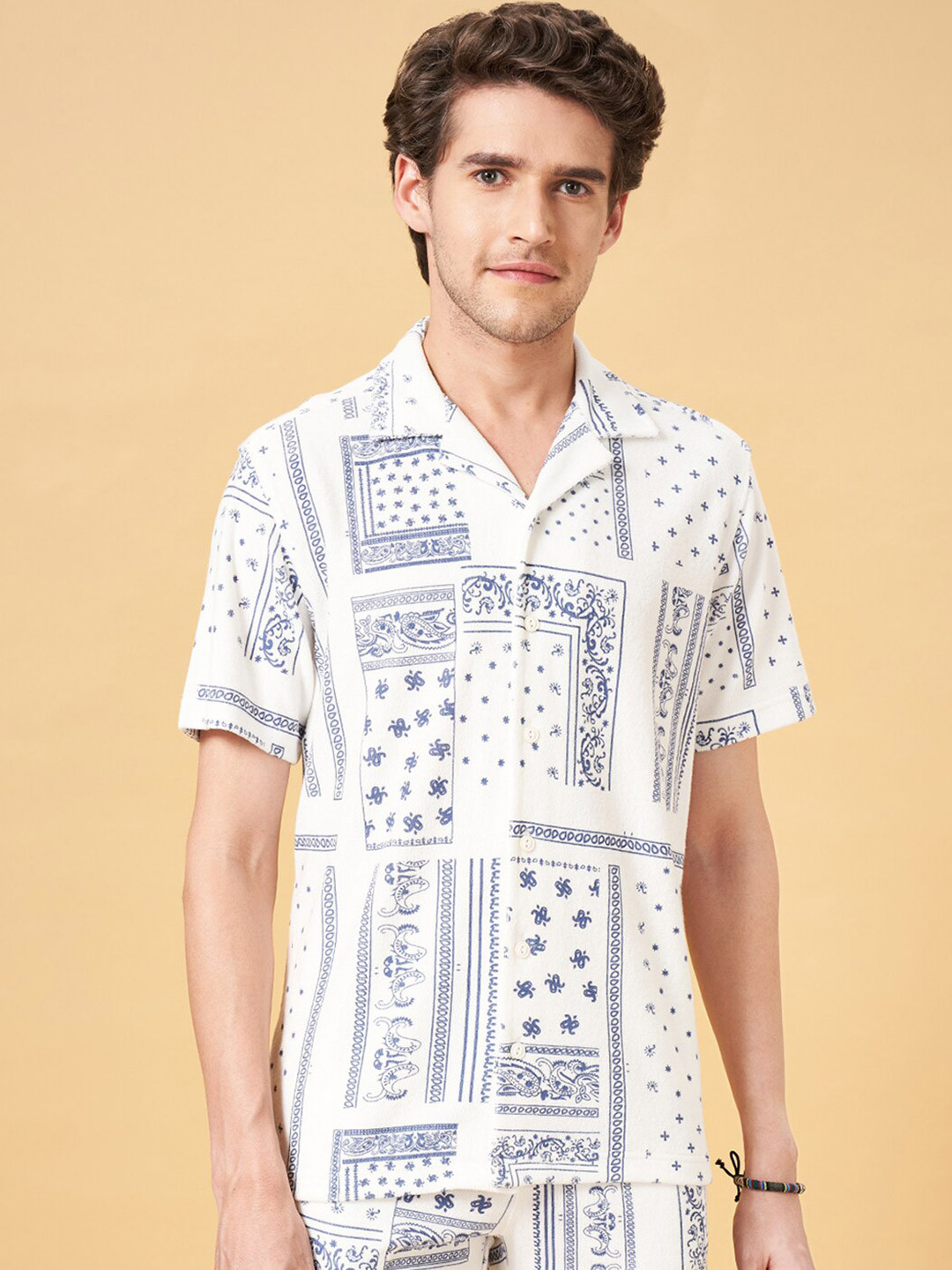 People Ethnic Motifs Printed Slim Fit Cuban Collar Cotton Casual Shirt
