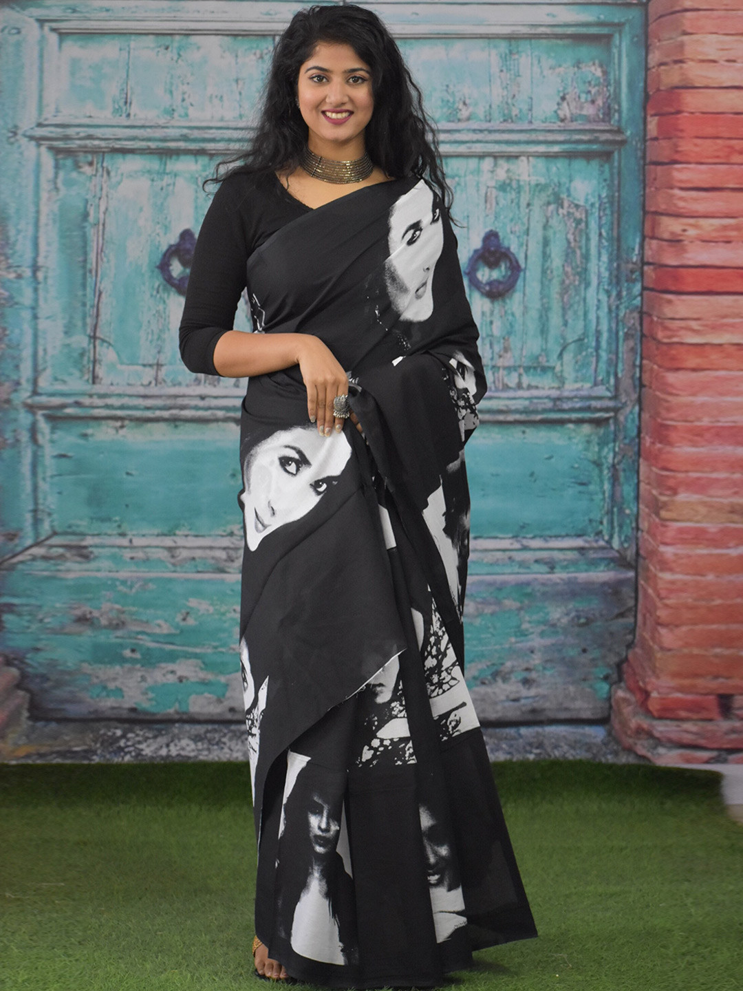 KIAARON Graphic Printed Pure Cotton Block Print Saree