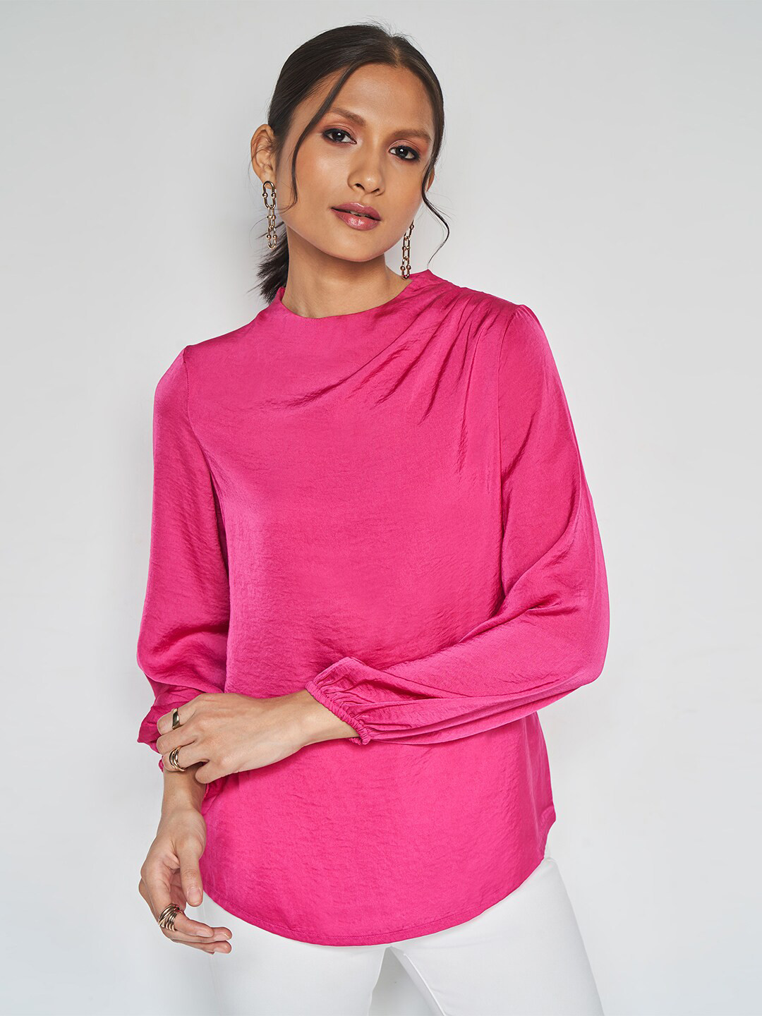 AND Pleated Cuffed Sleeves Top