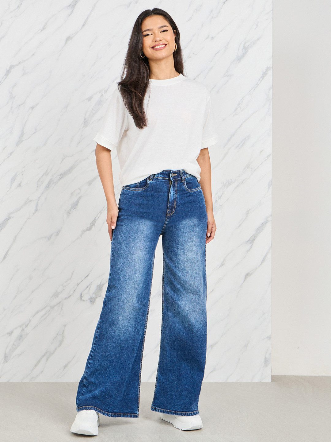 Styli Women Heavy Fade Slouchy Fit Stretchable Jeans