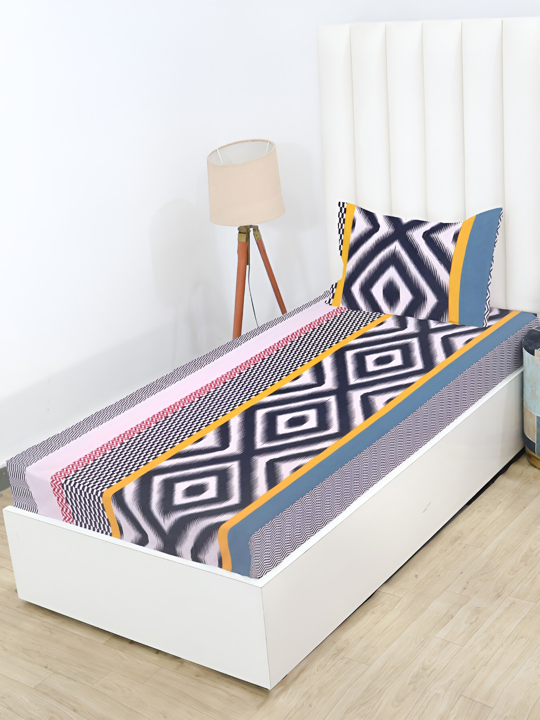 RD TREND Black Geometric Cotton 210 TC Fitted Single Fine Bedsheet with a Pillow Cover-78 x 60 inches