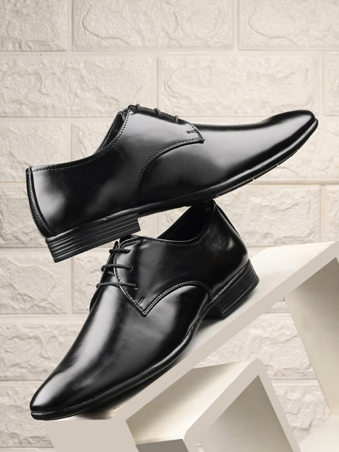HERE&NOW Men Formal Comfort-fit Derby Shoes