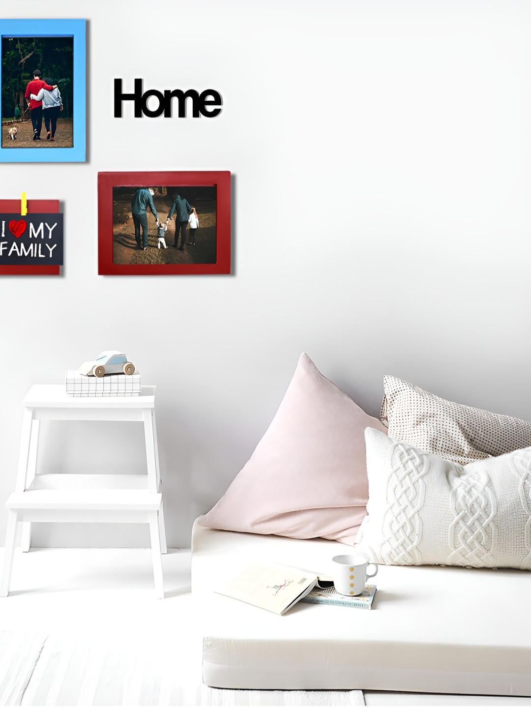 VAH Kya Bat Hai !! Red & Blue 4 Pieces Wooden Wall Photo Frames