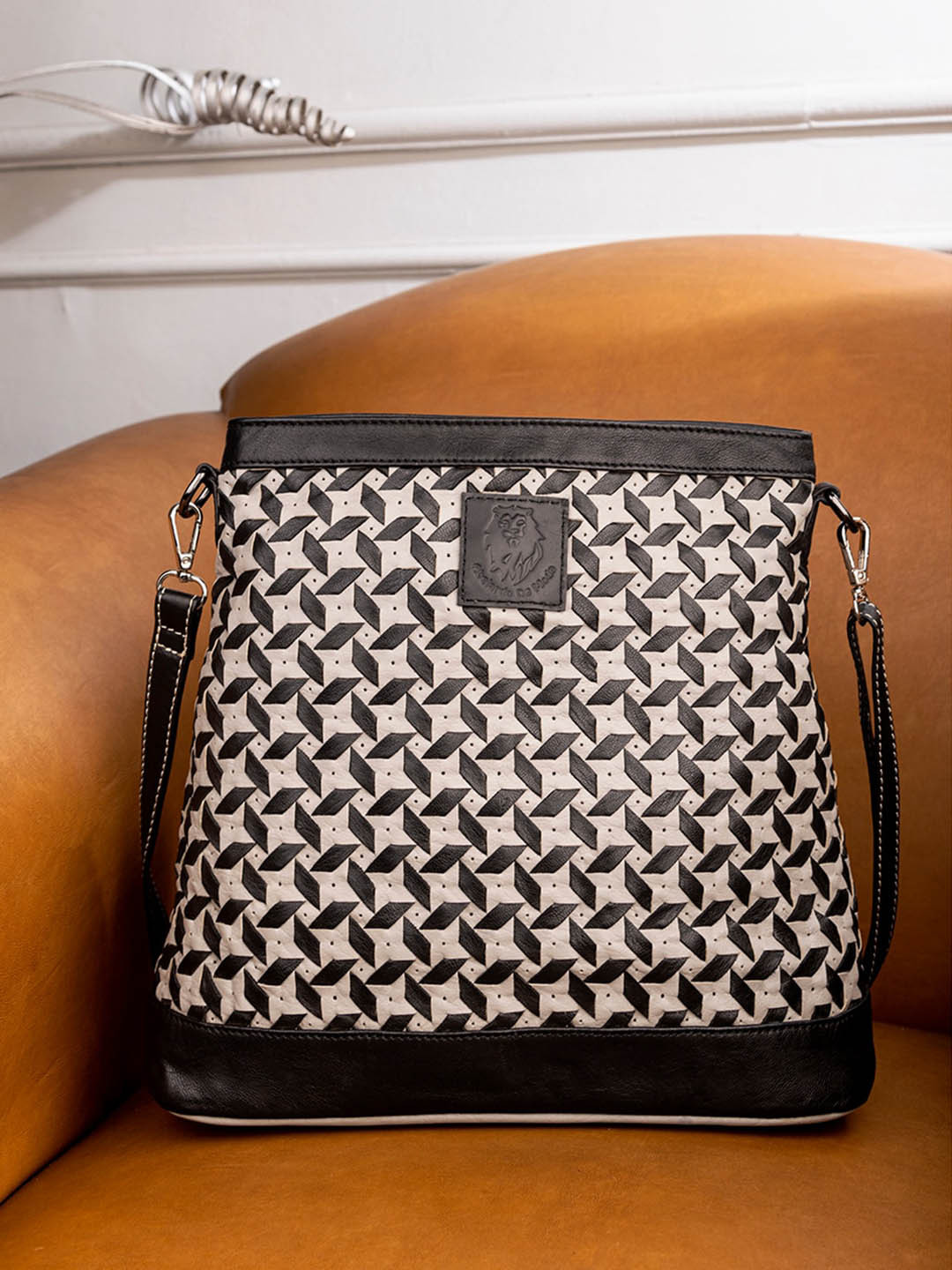 Abelardo De Moda Geometric Printed Structured Shoulder Bag