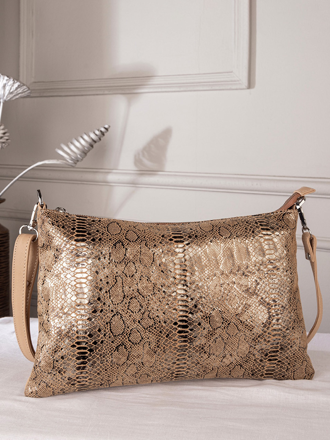 Abelardo De Moda Animal Textured Structured Leather Sling Bag