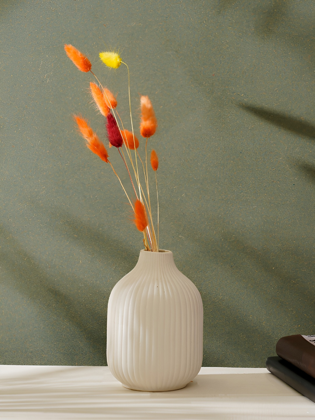 PUREZENTO White Textured Medium Vase
