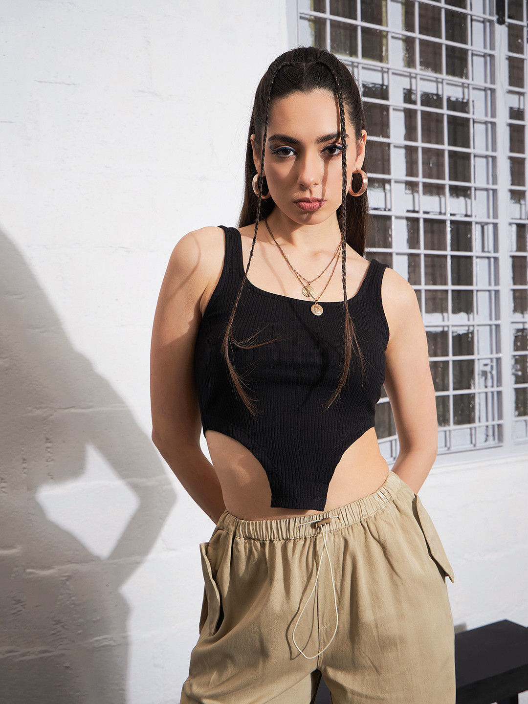 SASSAFRAS Black Sleeveless Crop Cotton Top