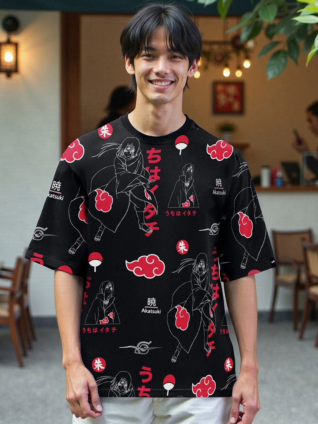 Bewakoof Black Naruto Printed Round Neck Short Sleeves Cotton Oversized T-shirt