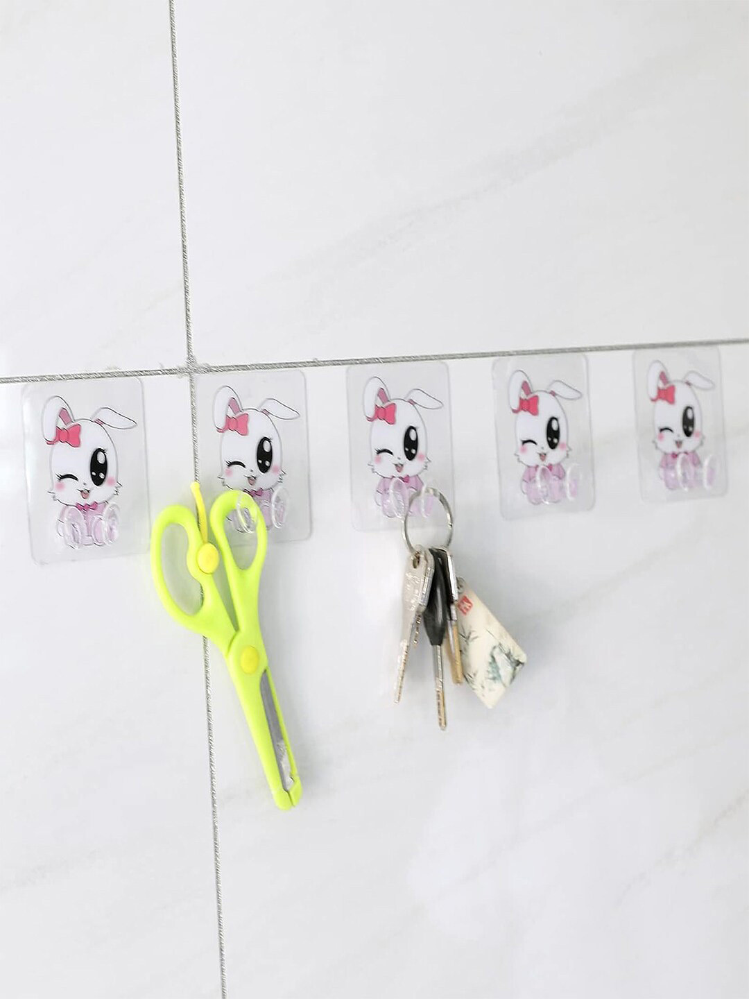 Kuber Industries White 5 Pieces Abstract Bathroom Accessories