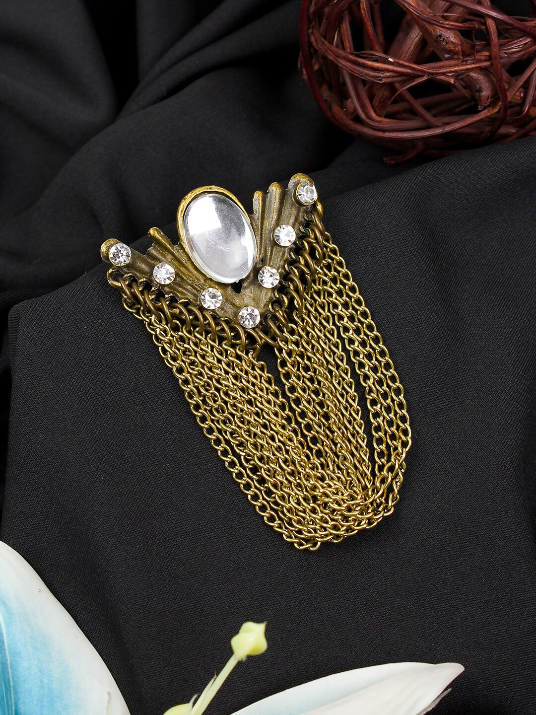 Kavove Alloy IvoryInsignia  Charm Brooch