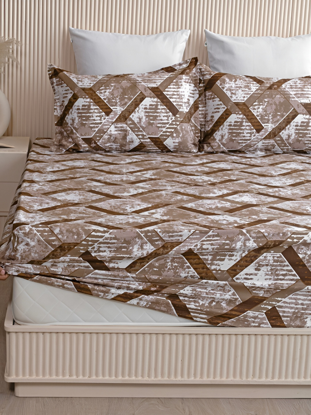 HOMEMONDE Camel Brown Printed Cotton 210 TC Fitted King Bedsheet with 2 Pillow Covers