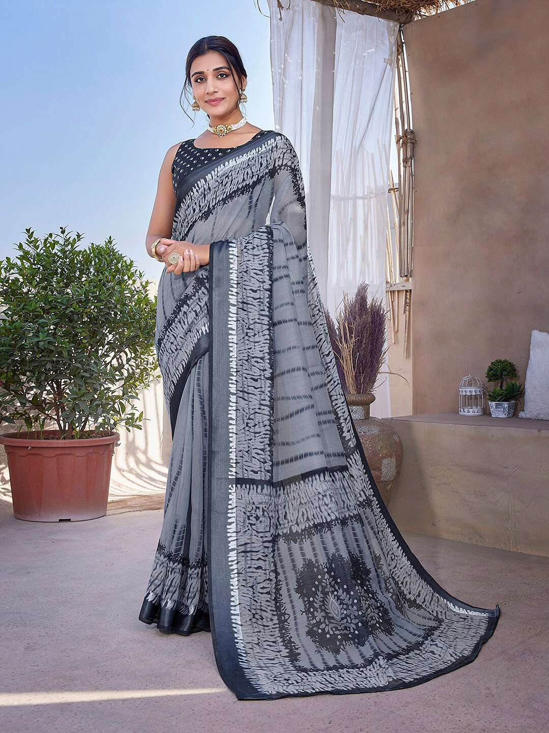 KALINI Abstract Printed Leheriya Saree