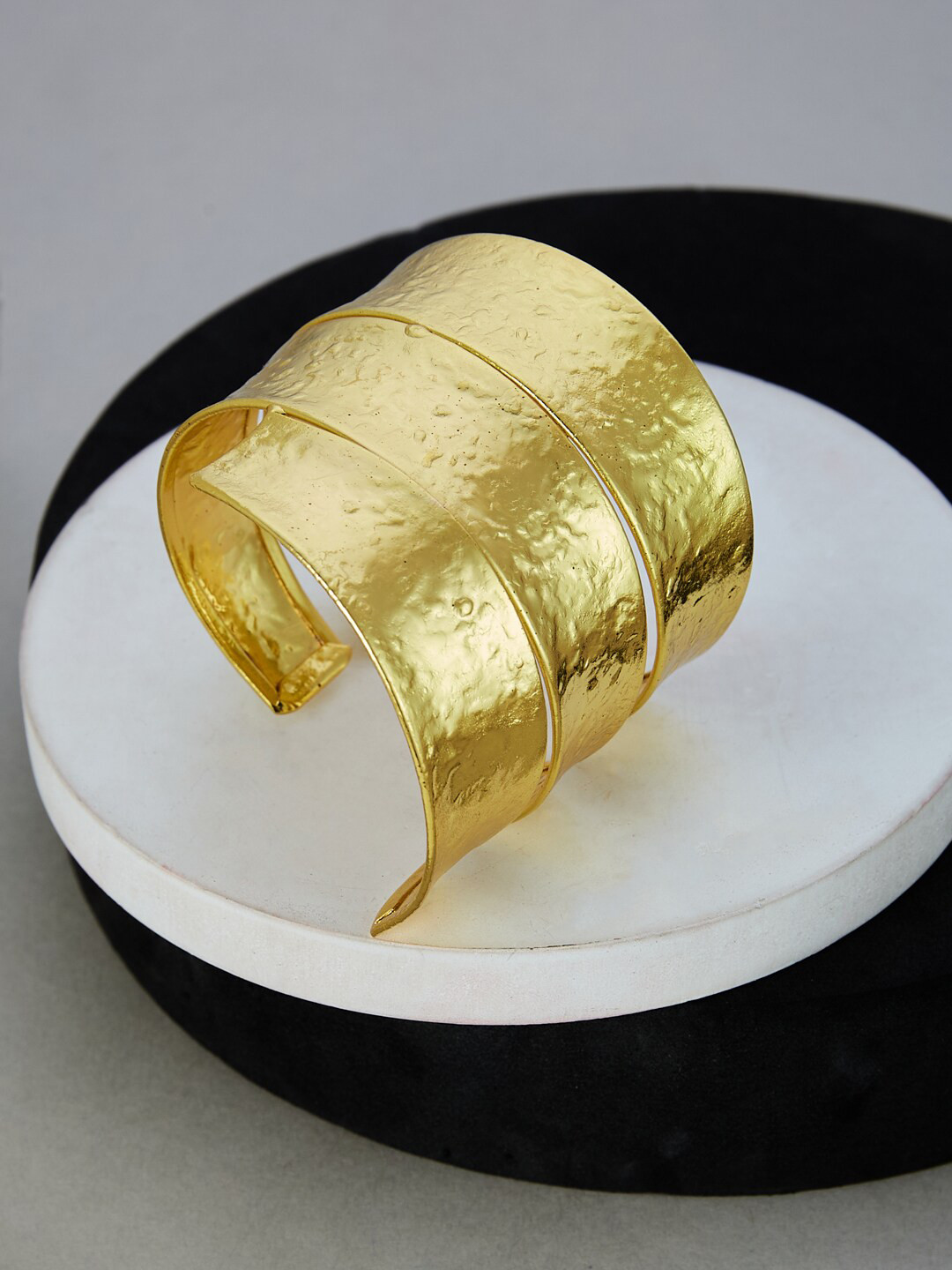 ATIBELLE Gold-Plated Textured Bangle