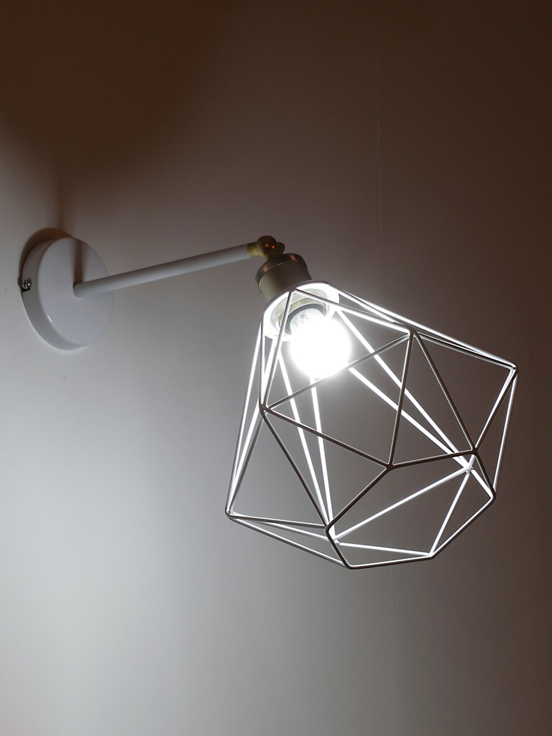 Craftter White Abstract Metal Wall Lamps