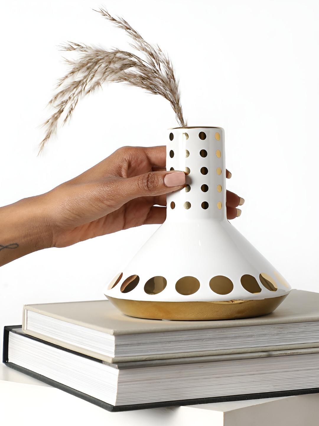 Bonhomie White & Gold Toned Ceramic Flower Vases