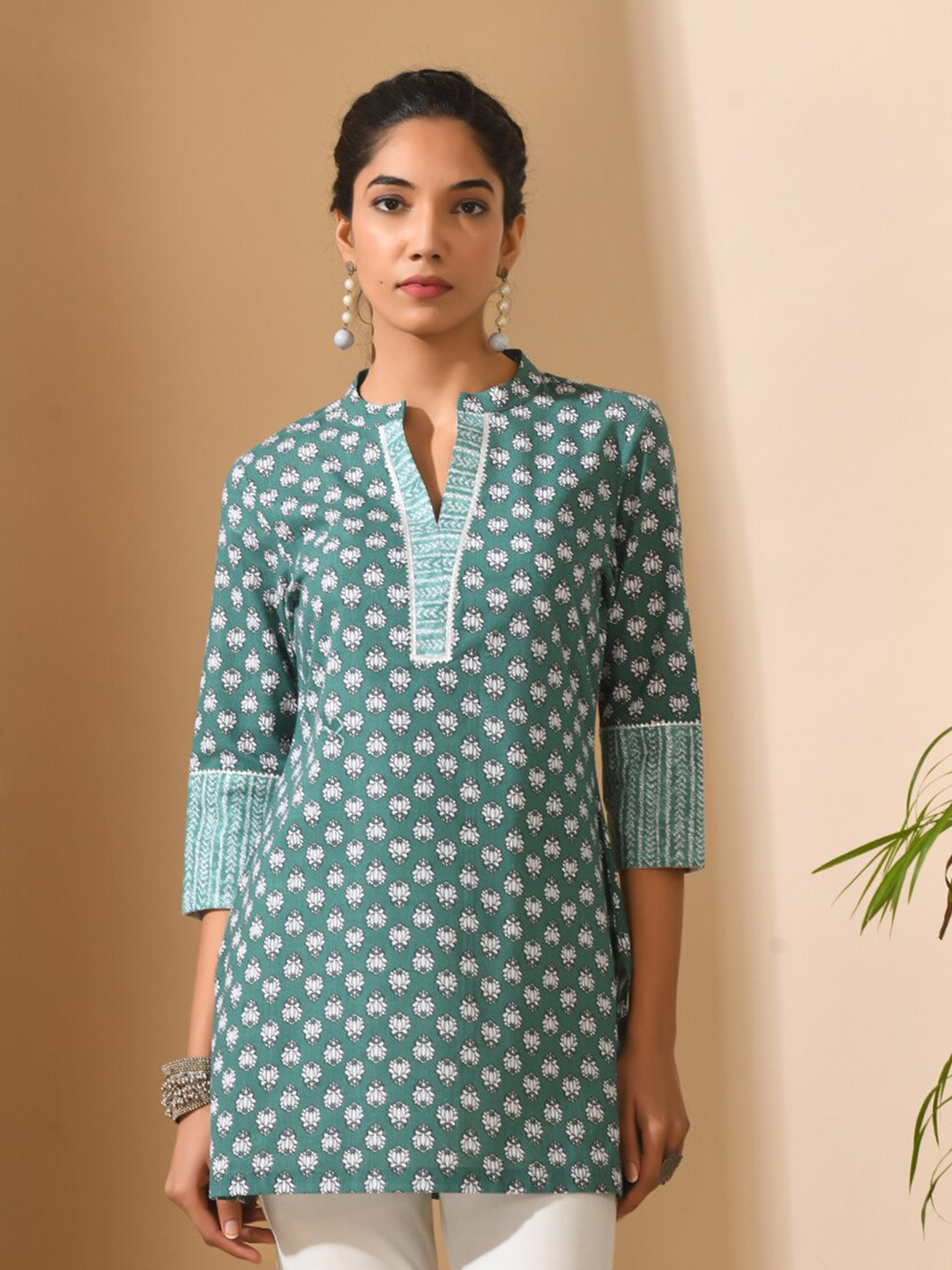 MEESAN Floral Printed Mandarin Collar Cotton Kurti