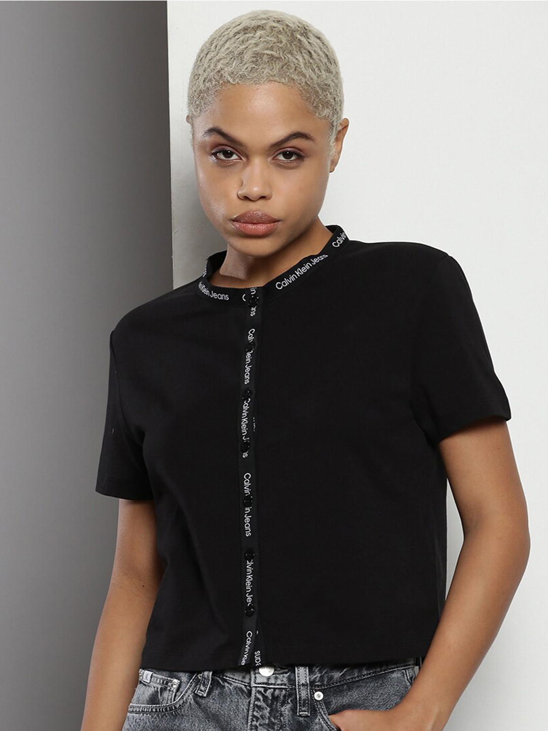 Calvin Klein Band Collar Slim Fit T-shirt