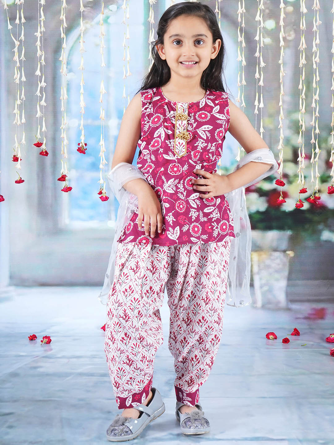 Little Bansi Girls Floral Print Gotta Patti Pure Cotton Kurti Patiala With Dupatta