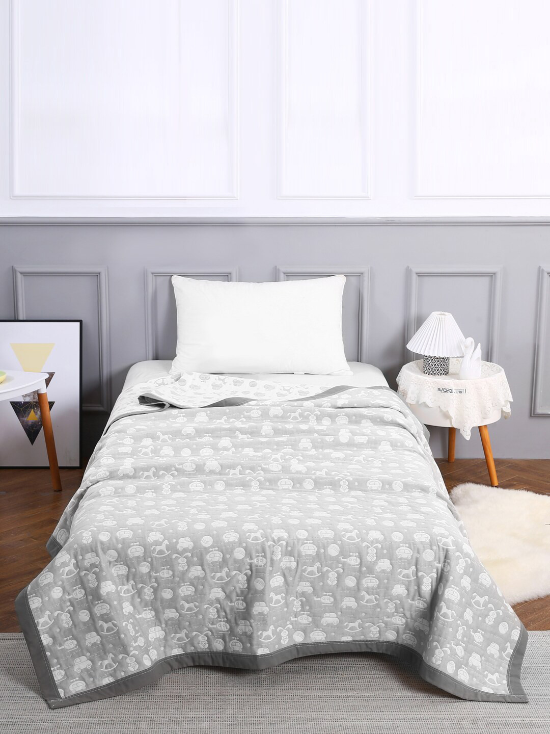 URBAN DREAM Grey & White Printed Cotton Single Bed Covers