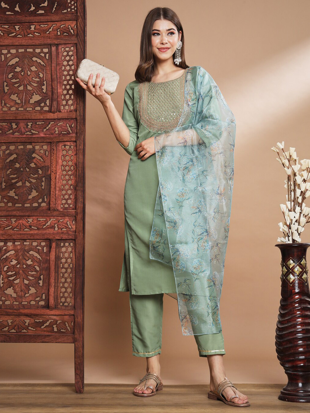 VredeVogel Embroidery Work Kurta with Trouser & Organza Dupatta