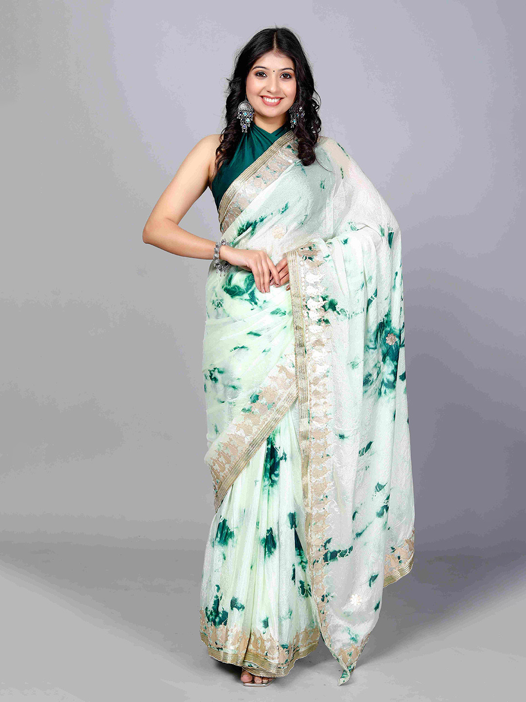 VL SAREES Bandhani Gotta Patti Handloom Leheriya Saree