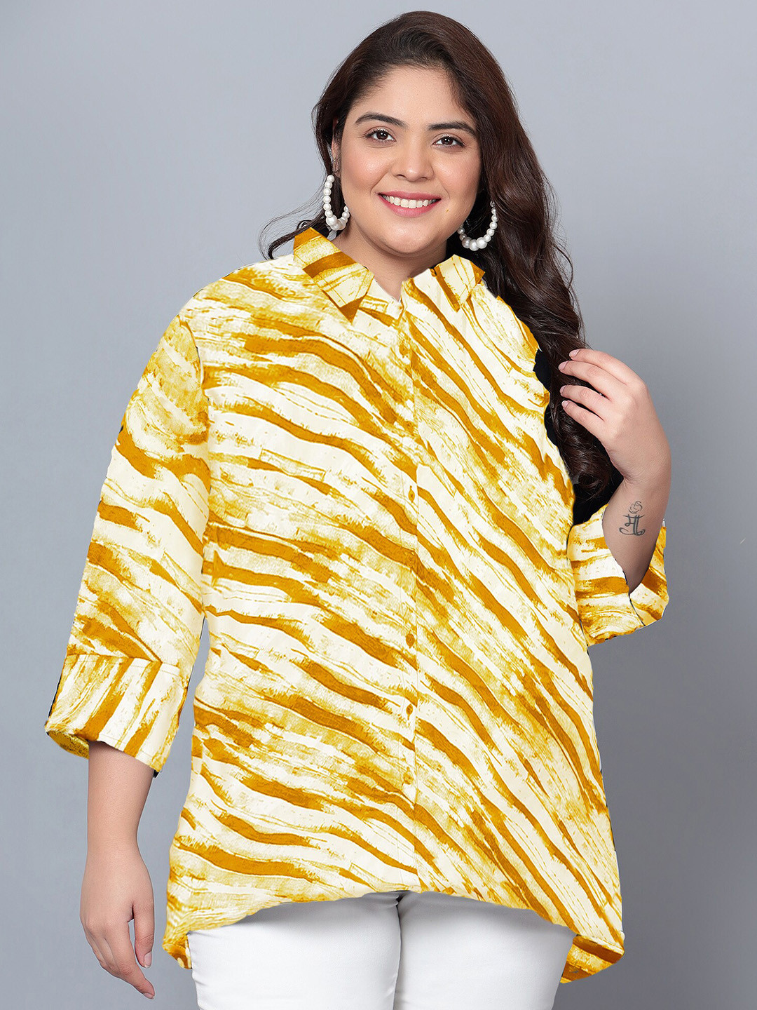 Indietoga Plus Size Abstract Print Classic Fit Longline Shirt