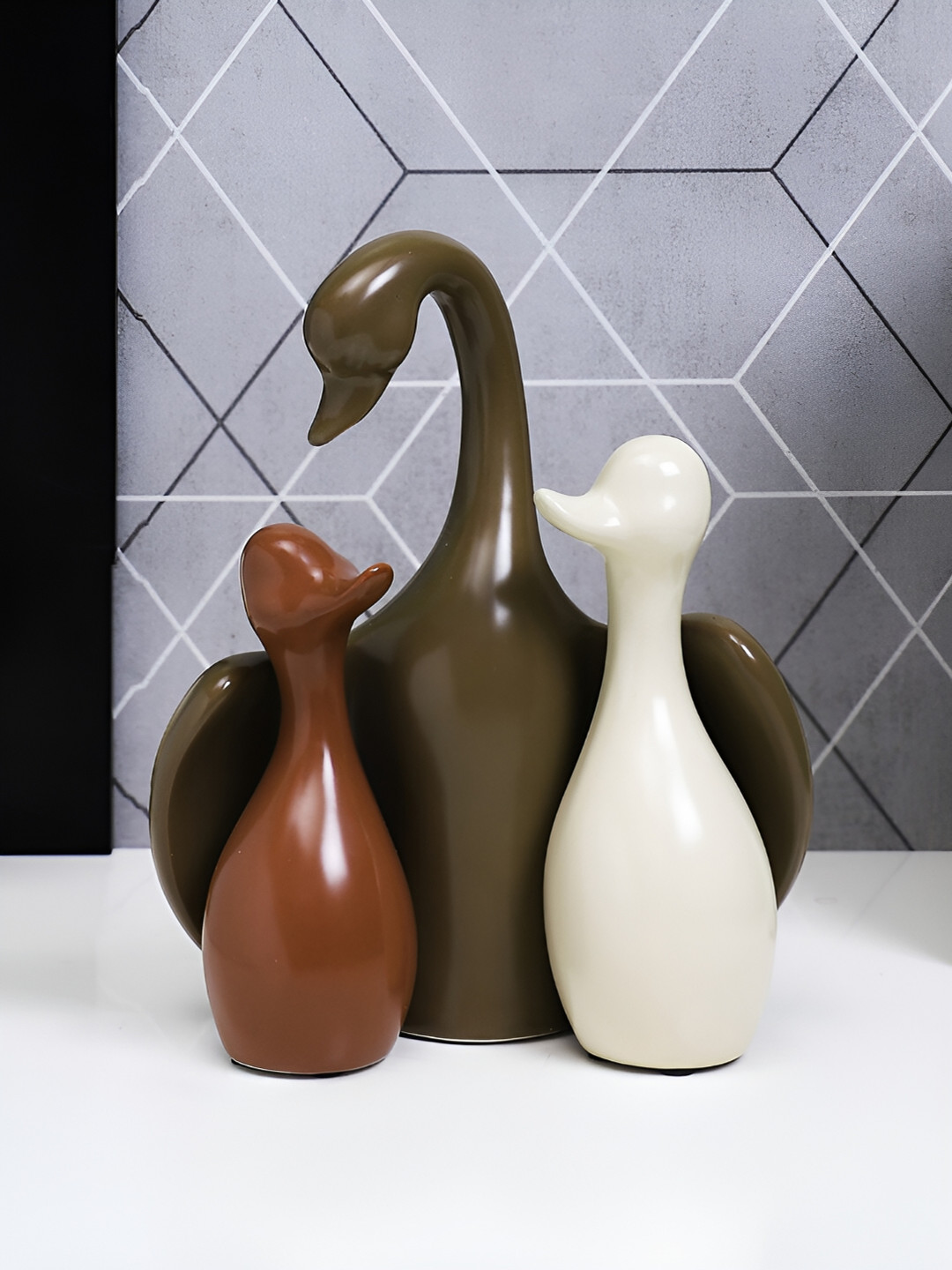 TAYHAA Duck Trio Cream Ceramic Glossy Living Room Set of 3 Medium Showpieces - 7.3 Inches