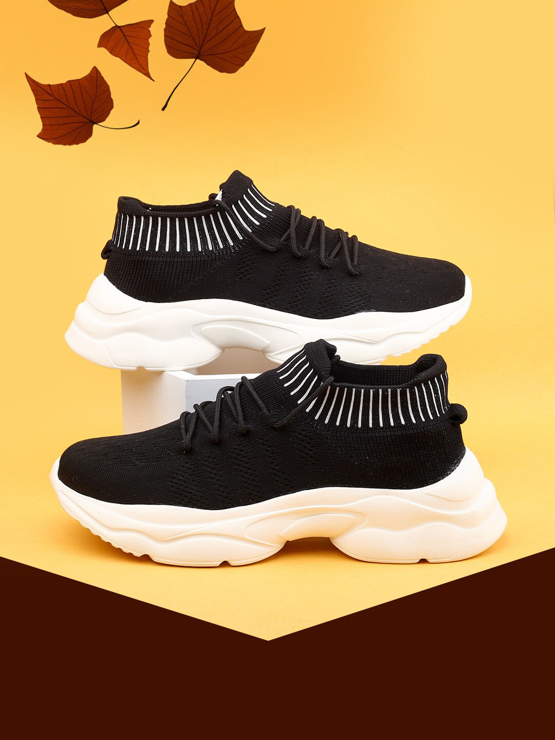 KRAASA Women Slip On Mesh Running Shoes