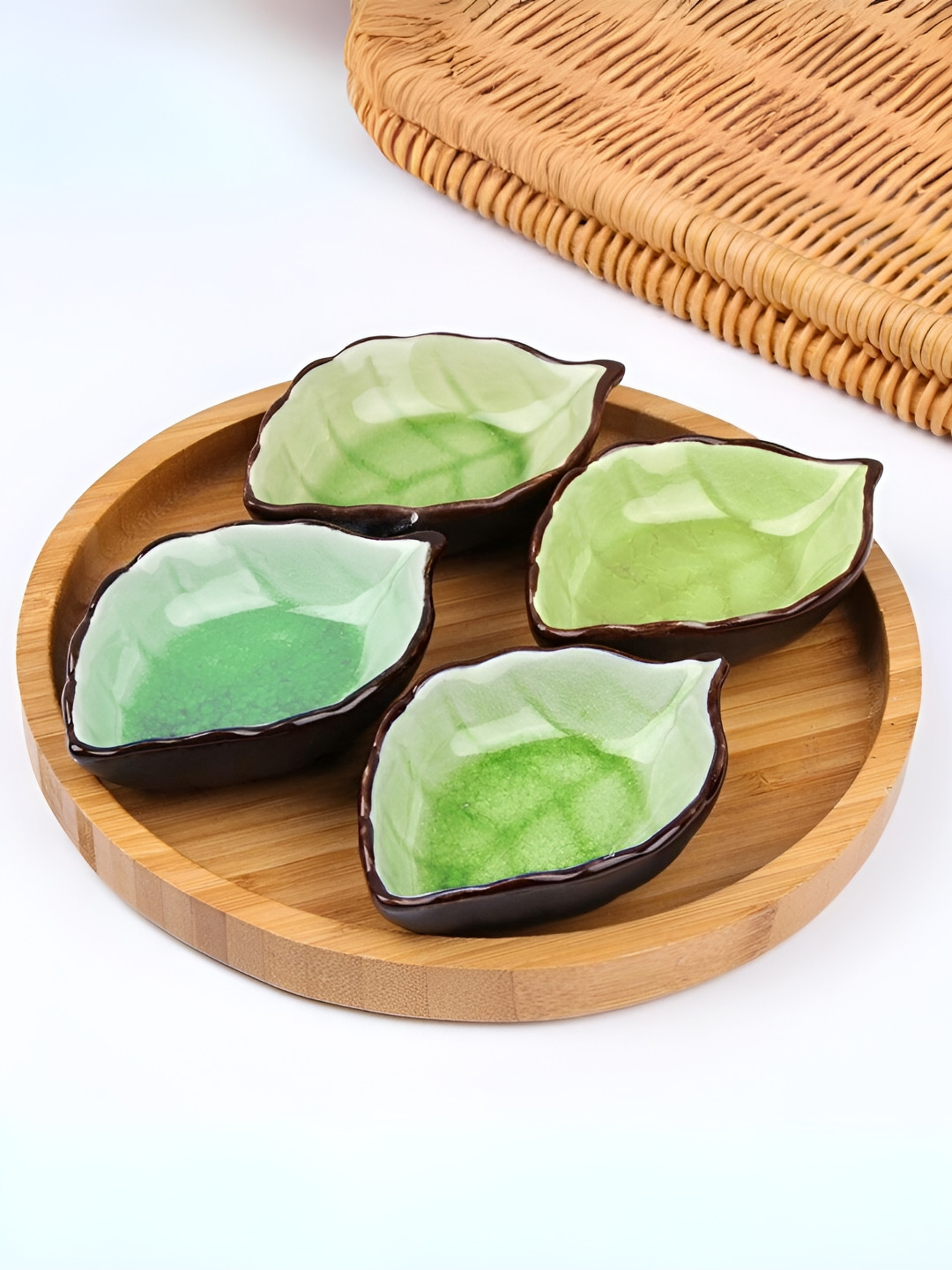 UniKart Lime Green 8 Pieces Leaf Shaped Glossy Porcelain Dip Bowls