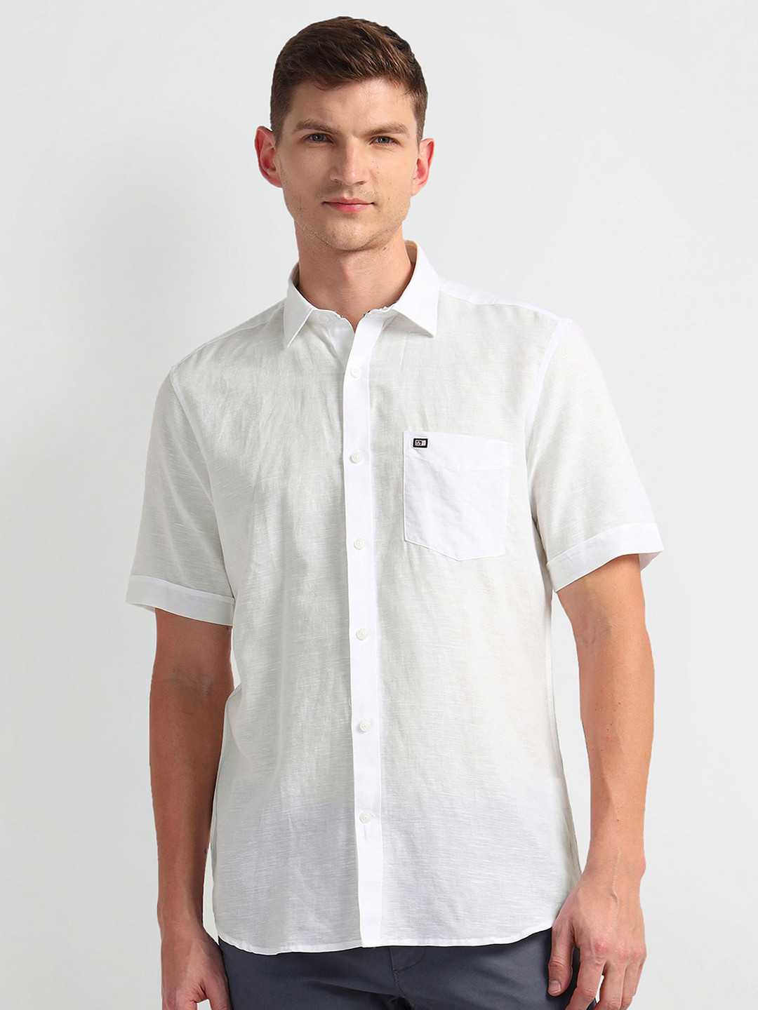 Arrow Sport Classic Fit Spread Collar Short Sleeves Casual Shirt