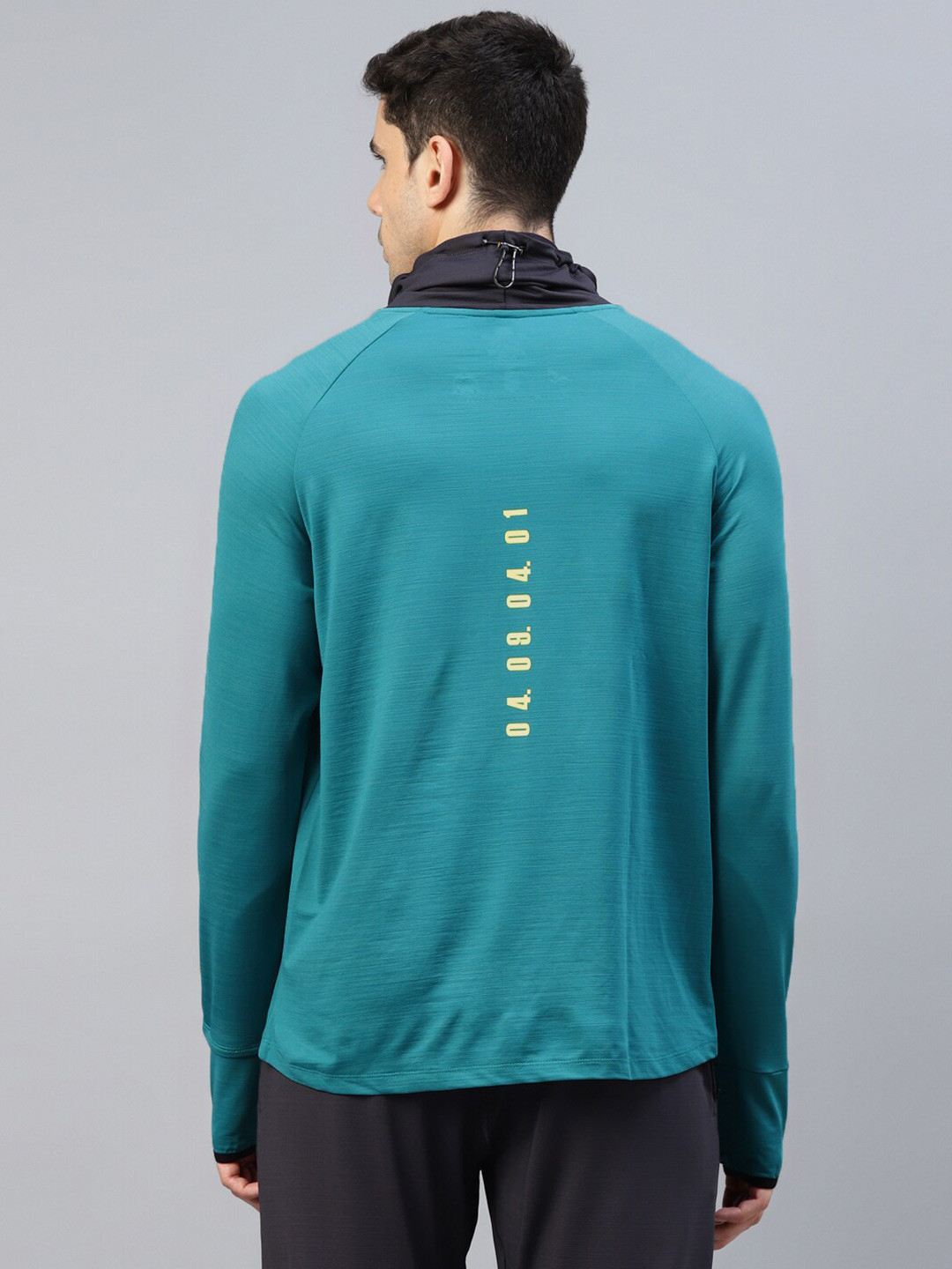 DIDA Men Versatile Quick-Dry Activewear High Turtle Neck Full-Sleeve with Gloves Sports T-Shirt