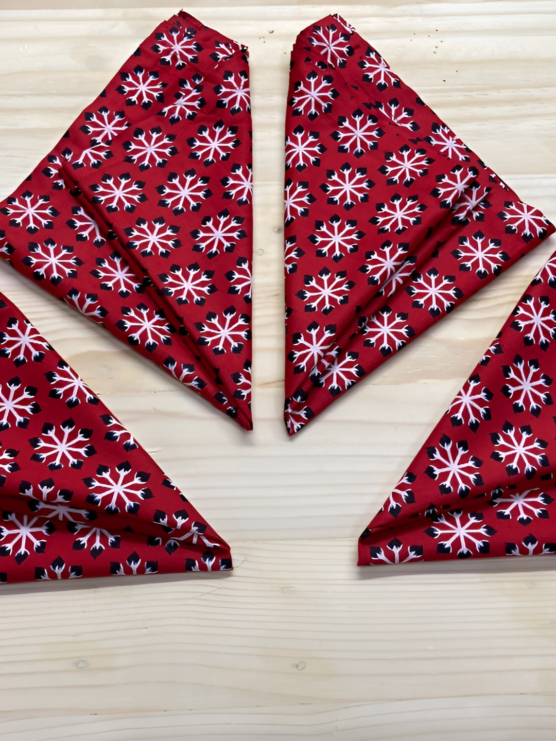 FOVEROS Red 4 Pieces Printed Table Roti Cover Napkins