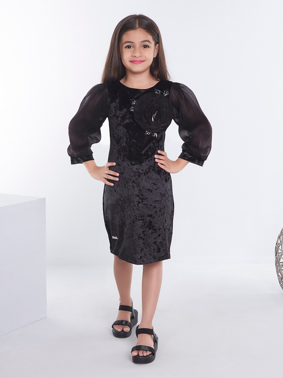 Ministitch Velvet Puff Sleeve Sheath Dress