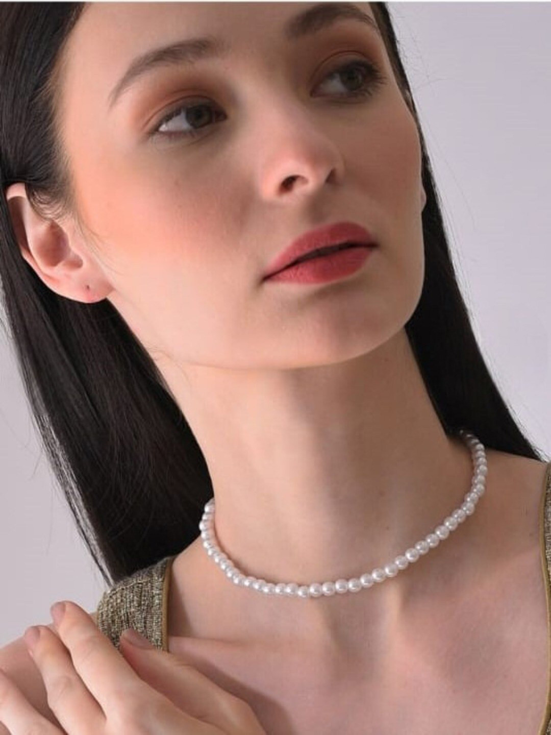Runjhun Pearl Studded Chain
