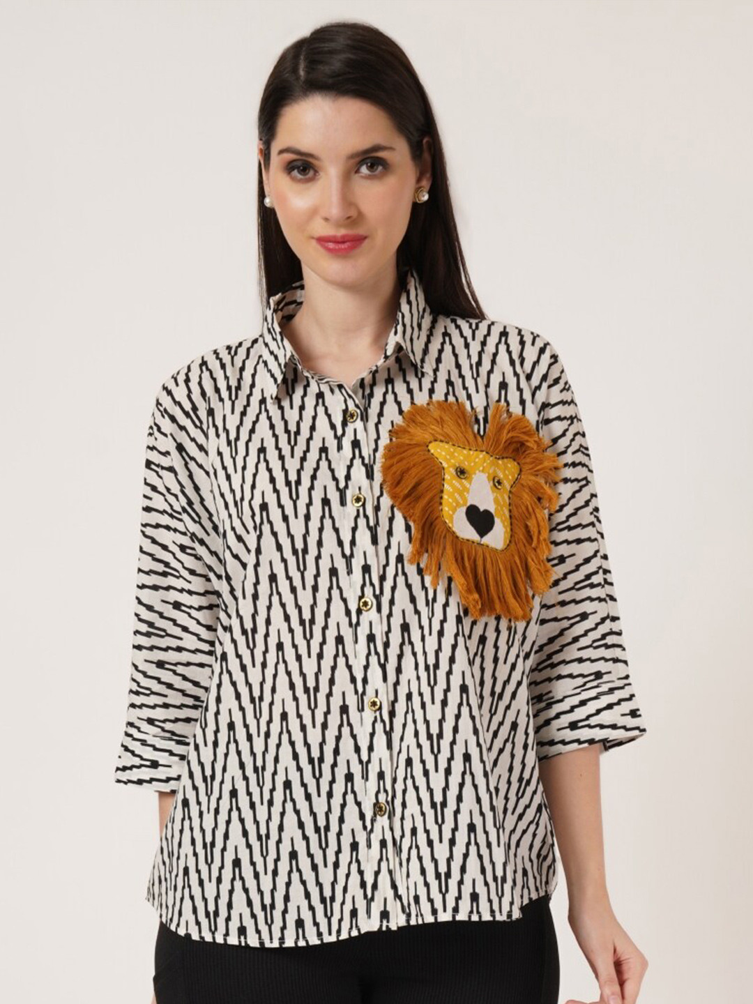 COTLAND FASHION Spread Collar Applique Classic Chevron Printed Casual Cotton Shirt