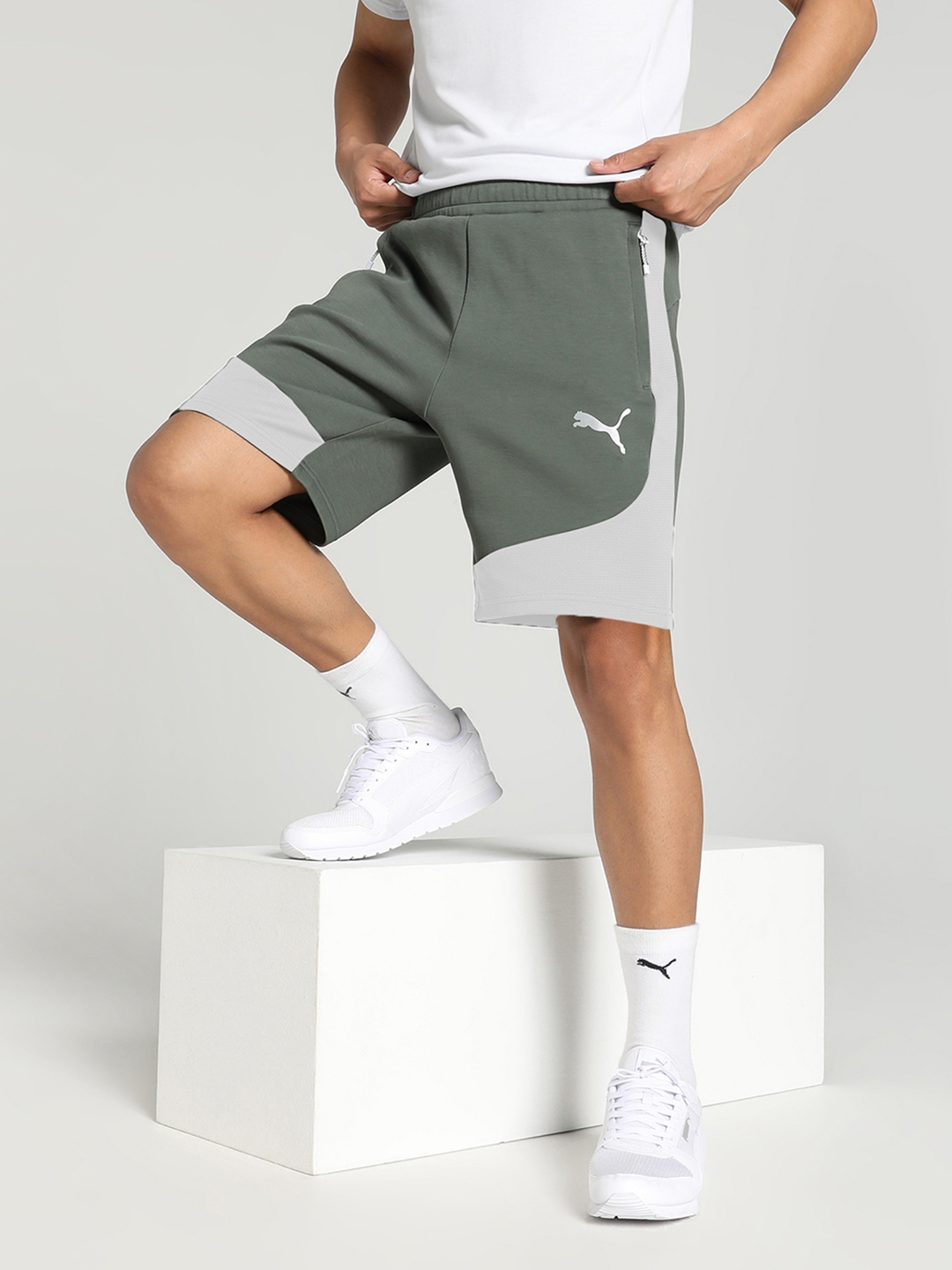 Buy Puma EVOSTRIPE Men Mid Rise Sports Shorts Shorts for Men 27624982 Myntra