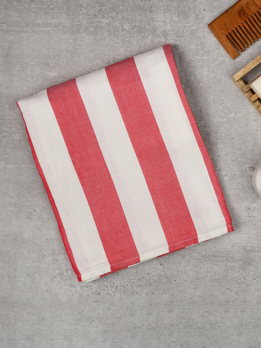 ZAHYA Red & White Cotton-Bamboo Highly Absorbent Bath Towel