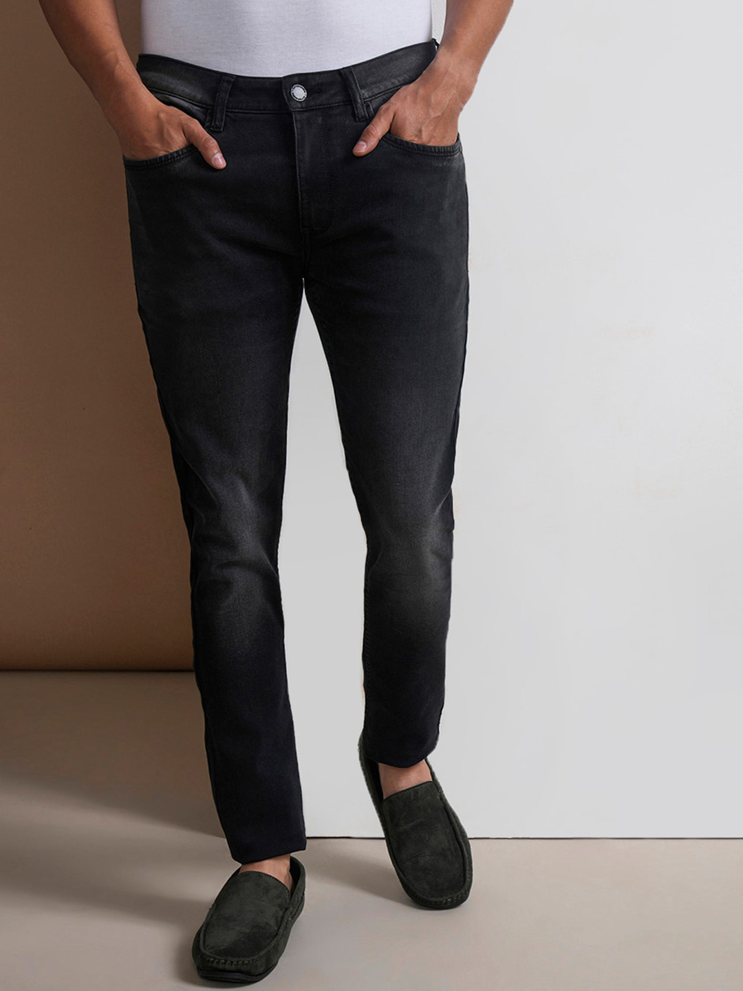 Crocodile Men Jean Tapered Fit Light Fade Cotton Jeans