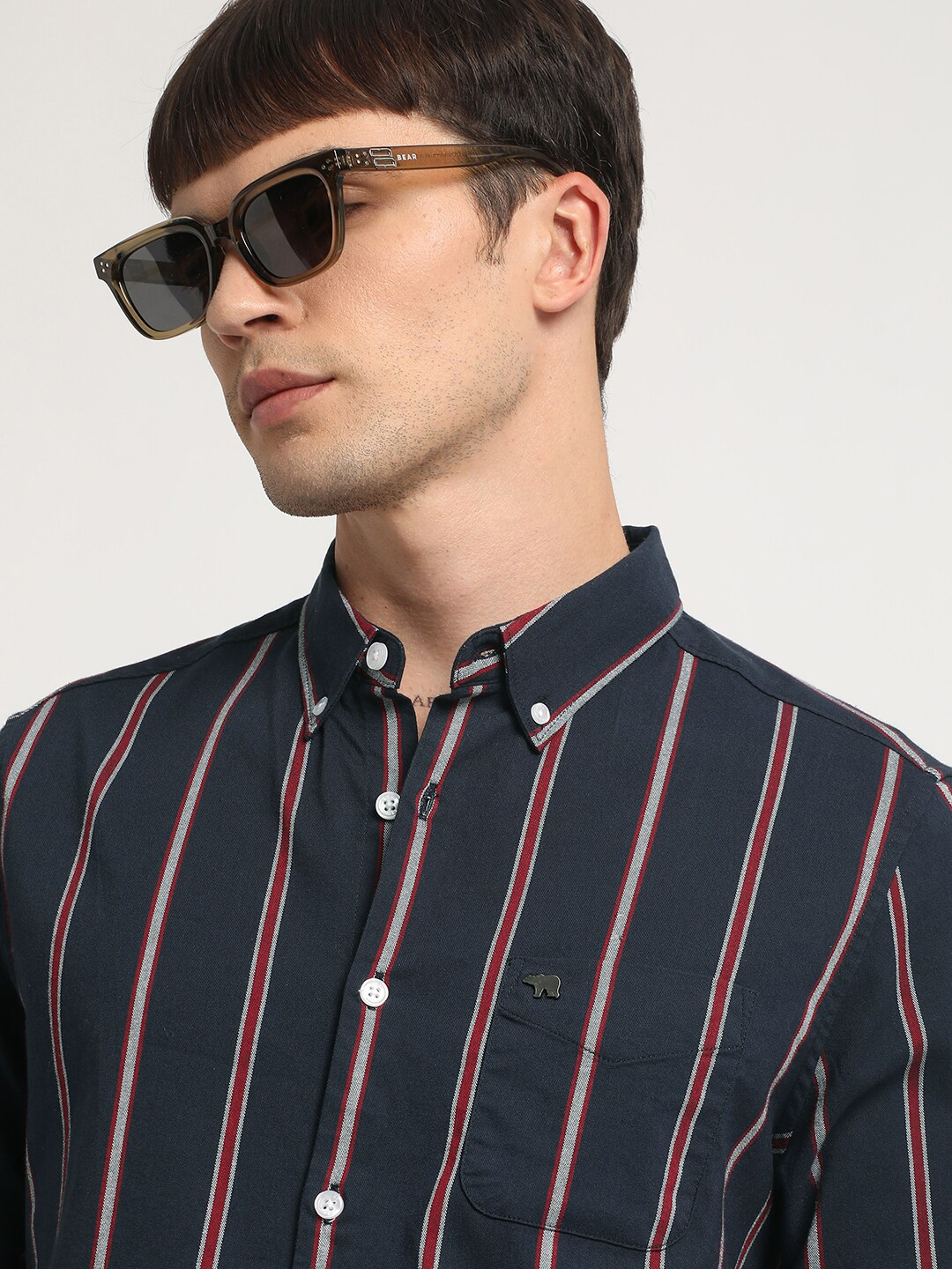 THE BEAR HOUSE Vertical Striped Slim Fit Cotton Casual Shirt