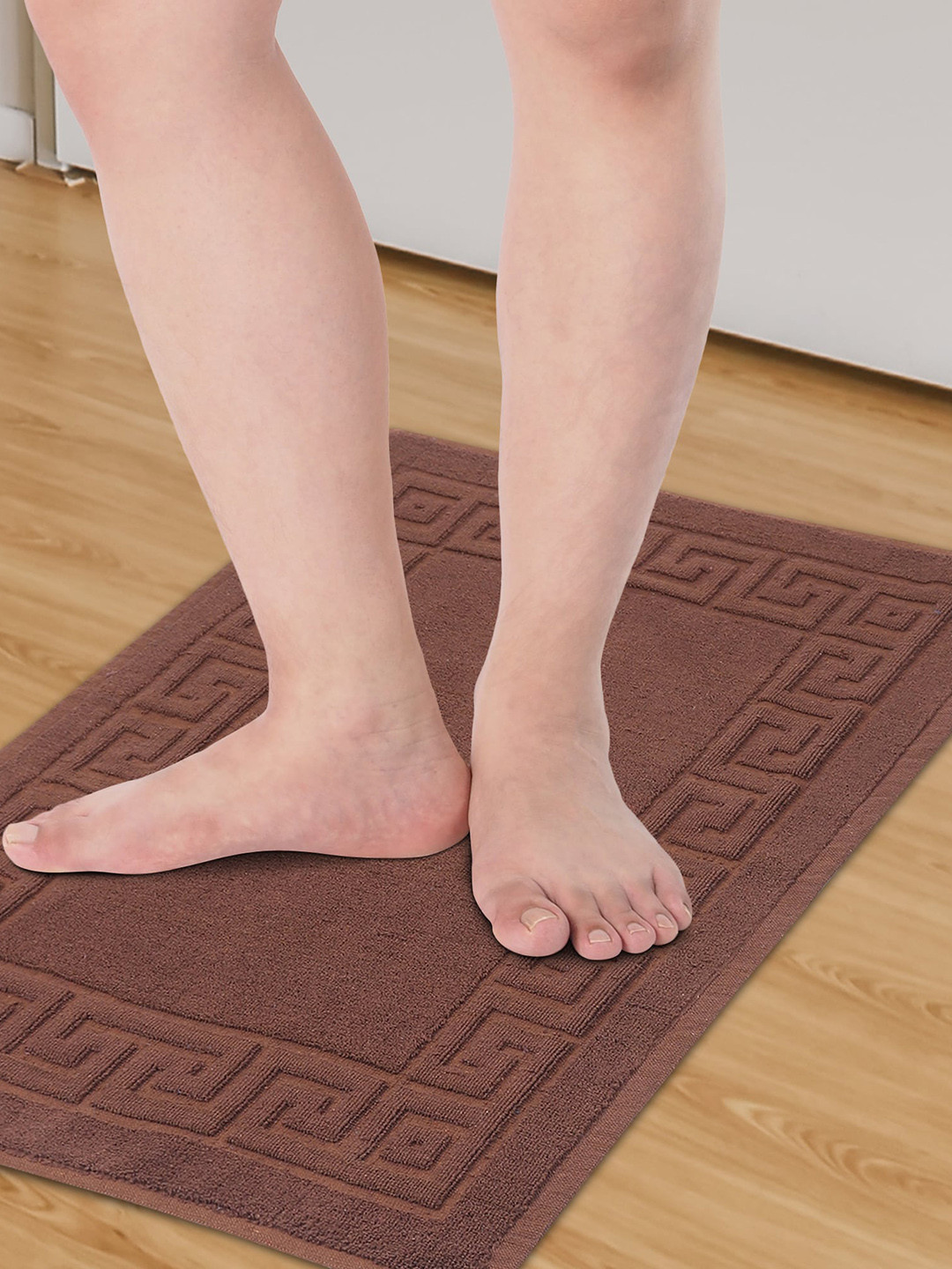 ZAHYA Brown 2 Pieces Embossed 300 GSM Terry Cotton Soft & Absorbent Bath Rugs