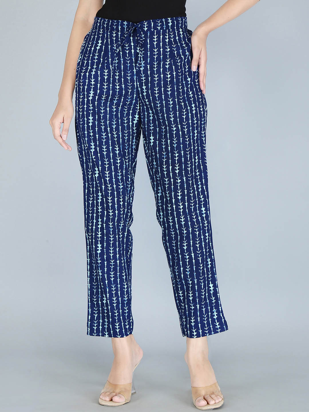 KANNAHI Ethnic Motifs Pure Cotton Cropped Trouser