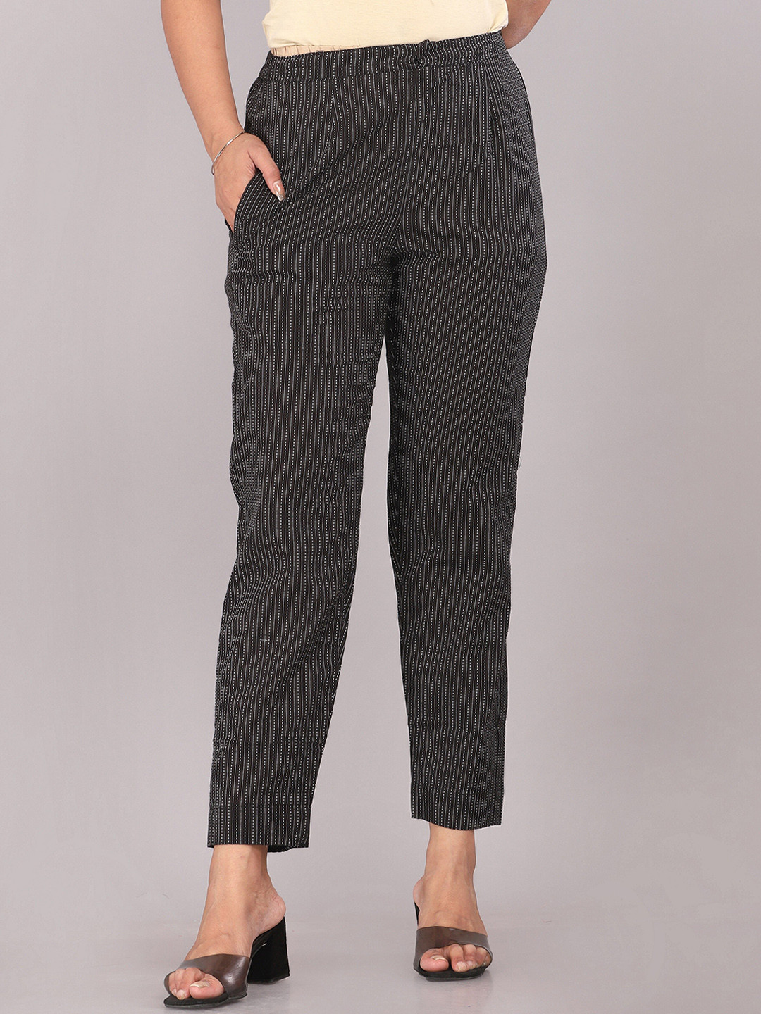 KANNAHI Women Mid-Rise Striped Pure Cotton Trouser