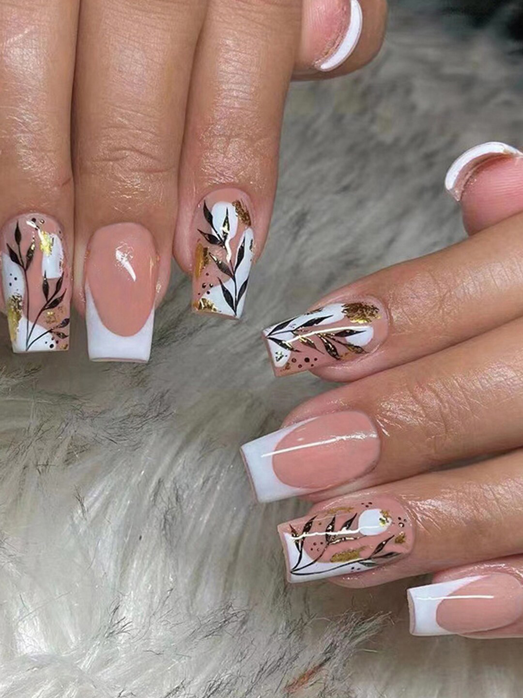 Secret Lives 24 Pcs Annie French Leaves Design False Nails