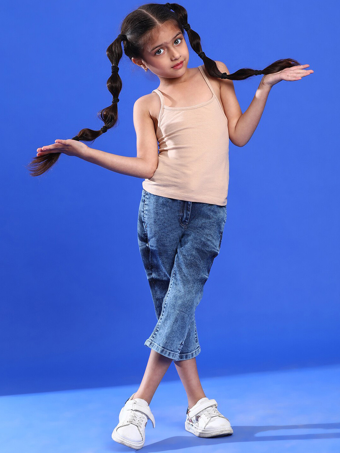 TALES & STORIES Girls Scoop Neck Camisoles